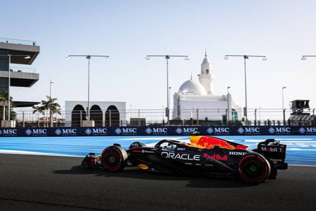 F1 - SAUDI ARABIAN GRAND PRIX 2025 22 TSUNODA Yuki (jap), Red Bull Racing RB21, action during the Formula 1 STC Saudi Arabian Grand Prix 2025, 5th round of the 2025 FIA Formula One World Championship, WM, Weltmeisterschaft from April 18 to 20, 2025 on the Jeddah Corniche Circuit, in Jeddah, Saudi Arabia - JeddahSaudi Arabia  Copyright: xANTONINxVINCENTx