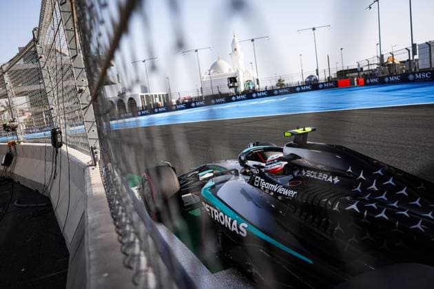 F1 - SAUDI ARABIAN GRAND PRIX 2025 12 KIMI ANTONELLI Andrea (ita), Mercedes AMG F1 Team W16, action during the Formula 1 STC Saudi Arabian Grand Prix 2025, 5th round of the 2025 FIA Formula One World Championship, WM, Weltmeisterschaft from April 18 to 20, 2025 on the Jeddah Corniche Circuit, in Jeddah, Saudi Arabia - JeddahSaudi Arabia  Copyright: xANTONINxVINCENTx