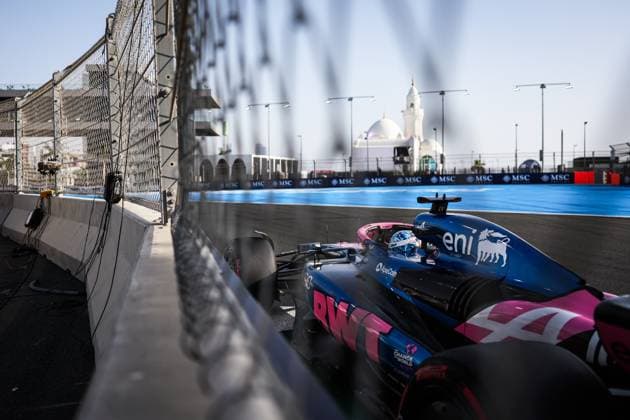 F1 - SAUDI ARABIAN GRAND PRIX 2025 10 GASLY Pierre (fra), Alpine F1 Team A525, action during the Formula 1 STC Saudi Arabian Grand Prix 2025, 5th round of the 2025 FIA Formula One World Championship, WM, Weltmeisterschaft from April 18 to 20, 2025 on the Jeddah Corniche Circuit, in Jeddah, Saudi Arabia - JeddahSaudi Arabia  Copyright: xANTONINxVINCENTx