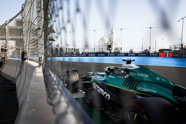 F1 - SAUDI ARABIAN GRAND PRIX 2025 18 STROLL Lance (can), Aston Martin F1 Team AMR25, action during the Formula 1 STC Saudi Arabian Grand Prix 2025, 5th round of the 2025 FIA Formula One World Championship, WM, Weltmeisterschaft from April 18 to 20, 2025 on the Jeddah Corniche Circuit, in Jeddah, Saudi Arabia - JeddahSaudi Arabia  Copyright: xANTONINxVINCENTx