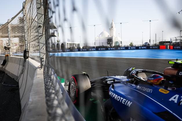 F1 - SAUDI ARABIAN GRAND PRIX 2025 55 SAINZ Carlos (spa), Williams Racing FW47, action during the Formula 1 STC Saudi Arabian Grand Prix 2025, 5th round of the 2025 FIA Formula One World Championship, WM, Weltmeisterschaft from April 18 to 20, 2025 on the Jeddah Corniche Circuit, in Jeddah, Saudi Arabia - JeddahSaudi Arabia  Copyright: xANTONINxVINCENTx