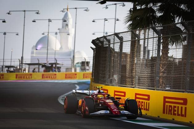F1 - SAUDI ARABIAN GRAND PRIX 2025 44 HAMILTON Lewis (gbr), Scuderia Ferrari SF-25, action during the Formula 1 STC Saudi Arabian Grand Prix 2025, 5th round of the 2025 FIA Formula One World Championship, WM, Weltmeisterschaft from April 18 to 20, 2025 on the Jeddah Corniche Circuit, in Jeddah, Saudi Arabia - JeddahSaudi Arabia  Copyright: xANTONINxVINCENTx