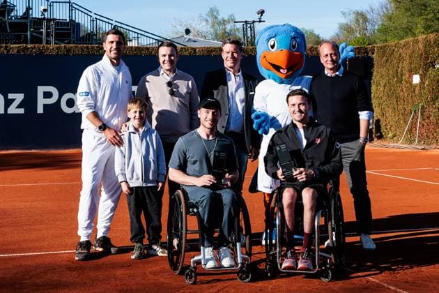 BMW Open München ATP, Tennis Herren 500; 19.04.2025 Siegerehrung der Allianz Para Trophy Gruppenfoto mit den Siegern im Doppel Alfie Hewett (Grossbritannien) und Gordon Reid (Grossbritannien) Mischa Zverev (Schirmherr Allianz Para Trophy) BMW Open by Bitpanda München ATP 500: Tag 8, München, MTTC Iphitos am 19.04.2025 Copyright: xBEAUTIFULxSPORTS Wunderlx