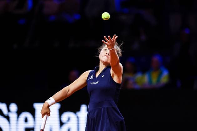 Im Bild Jasmine Paolini Coco Gauff USA vs Jasmine Paolini ITA GER, Porsche Tennis Grand Prix GP Stuttgart 2025, WTA500, 19.04.2025 GER, Porsche Tennis Grand Prix GP Stuttgart 2025, WTA500, 19.04.2025 Stuttgart Copyright: xEibner-Pressefoto RogerxBuerkex EP
