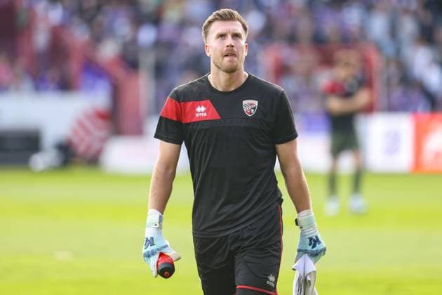 3. Liga; VfL Osnabrück - FC Ingolstadt 04; vor dem Spiel Torwart Boevink Pelle (26 FCI) 3. Liga - VfL Osnabrück - FC Ingolstadt 04 Saison 2024 2025