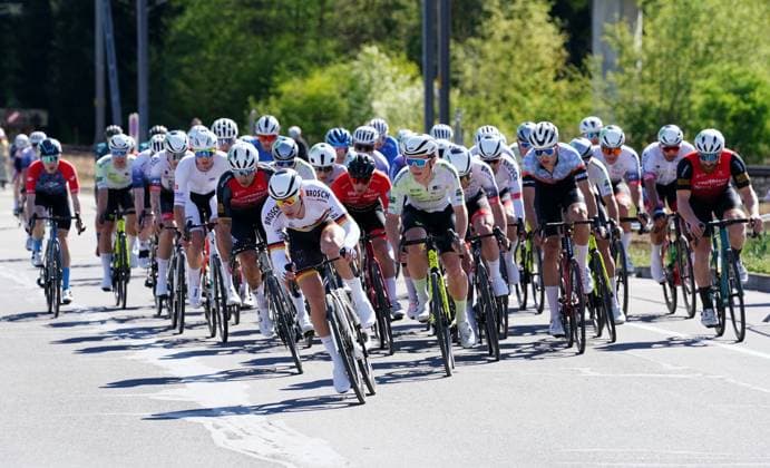 19.04.2025 44.GP Osterhas 2025. Herren Bild : Dario Rapps Deutscher Kriterium Meister Team RSC Auto Brosch Kempten Aktion Peleton Fahrerfeld