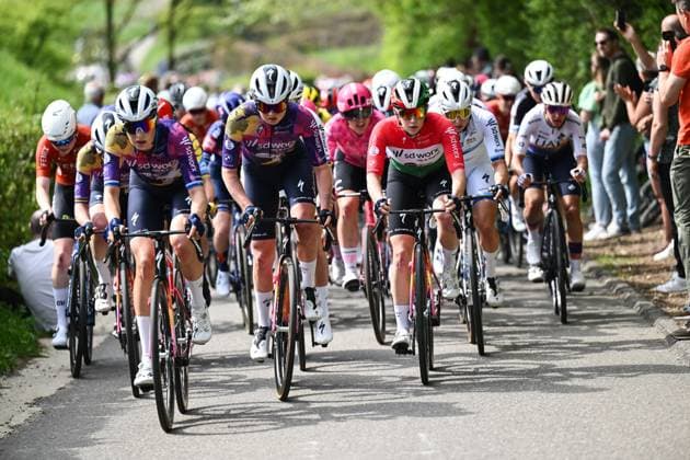 New-Zealand s Mikayla Harvey of SD Worx-Protime and Hungarian Blanka Vas of SD Worx-Protime pictured in action during the men elite Amstel Gold Race one day cycling race, 255,9 km from Maastricht to Valkenburg, The Netherlands, Sunday 20 April 2025. POOLxLUCxCLAESSEN  x121306798x
