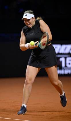 Jelena Ostapenko (LAT) Aktion Tennis Damen Porsche-Cup Porsche Tennis Grand Prix GP Stuttgart 2025 Porsche Arena 20.04.2024 DFL REGULATIONS PROHIBIT ANY USE OF PHOTOGRAPHS AS IMAGE SEQUENCES AND OR QUASI-VIDEO Tennis Damen Porsche-Cup Porsche Tennis Grand Prix GP Stuttgart 2025