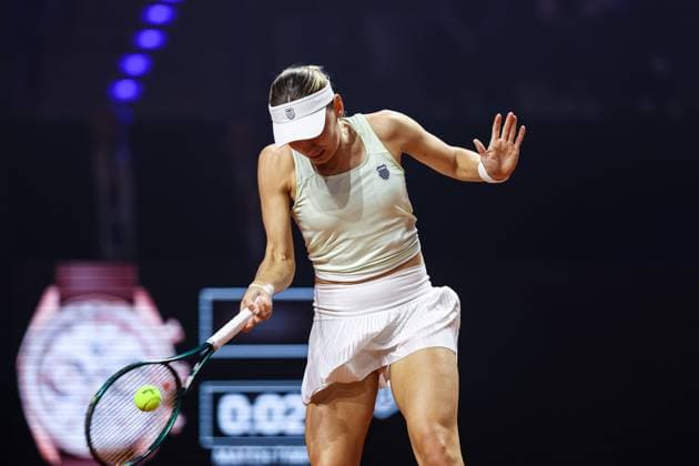 Im Bild Ekaterina Alexandrova Halbfinale Ekaterina Alexandrova vs Jelena Ostapenko LAT GER, Porsche Tennis Grand Prix GP Stuttgart 2025, WTA500, 20.04.2025 GER, Porsche Tennis Grand Prix GP Stuttgart 2025, WTA500, 20.04.2025 Stuttgart Copyright: xEibner-Pressefoto RogerxBuerkex EP