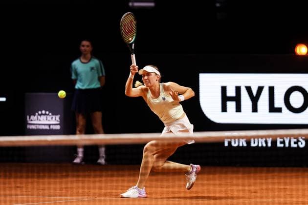 Im Bild Ekaterina Alexandrova Halbfinale Ekaterina Alexandrova vs Jelena Ostapenko LAT GER, Porsche Tennis Grand Prix GP Stuttgart 2025, WTA500, 20.04.2025 GER, Porsche Tennis Grand Prix GP Stuttgart 2025, WTA500, 20.04.2025 Stuttgart Copyright: xEibner-Pressefoto RogerxBuerkex EP