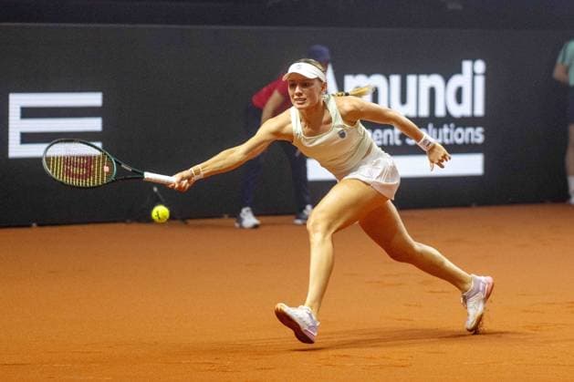 Ekaterina Alexandrova. xettx, Deutschland, Stuttgart, 20.04.2025, Tennis, Porsche Tennis Grand Prix, 2025, Halbfinale, E.Alexandrova - J.Ostapenko, Porsche Arena Foto: A2 Bildagentur Peter Hartenfelser