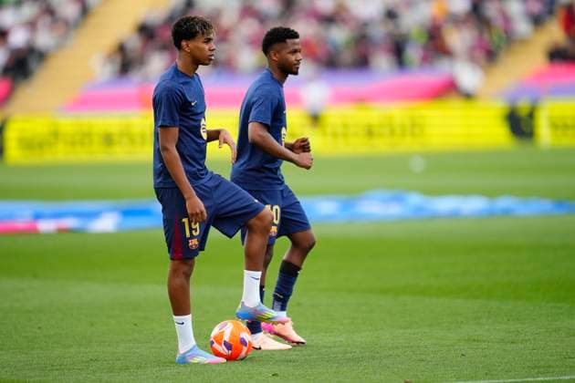 FC Barcelona, Barca v RC Celta de Vigo - La Liga EA Sports Lamine Yamal right winger of Barcelona and Spain and Ansu Fati left winger of Barcelona and Spain during the warm-up before the La Liga match between FC Barcelona and RC Celta de Vigo at Estadi Olimpic Lluis Companys on April 19, 2025 in Barcelona, Spain. Barcelona Spain  Copyright: xJosexBretonx originalFilename:bretonhernandez-fcbarcel250419_np2ls.jpg