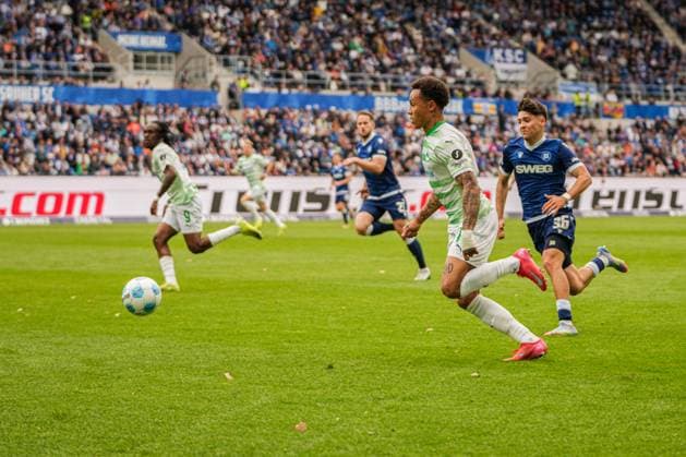 2. Fussball Bundesliga, Karlsruher SC - SpVgg Greuther Fürth, 20.04.2025 Roberto Massimo (SpVgg Greuther Fürth 11) 2. Fussball Bundesliga, Karlsruher SC - SpVgg Greuther Fürth; BBBank Wildpark Karlsruhe, 20.04.2025 DFB DFL REGULATIONS PROHIBIT ANY USE OF PHOTOGRAPHS AS IMAGE SEQUENCES AND OR QUASI-VIDEO.