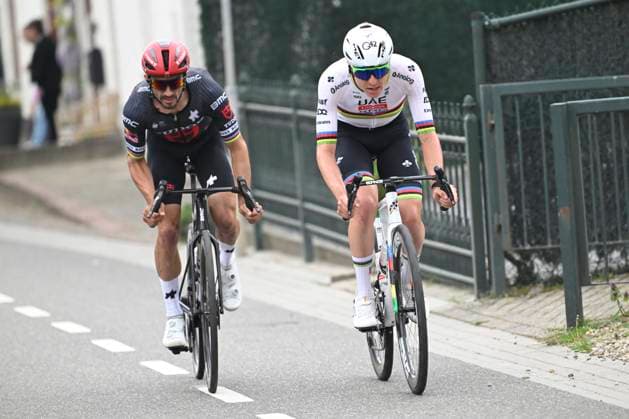 Amstel Gold Race 2025 cycling race VALKENBURG, THE NETHERLANDS - APRIL 20 : Alaphilippe Julian (FRA) of Tudor Pro Cycling Team and Pogacar Tadej (SLO) of UAE Team Emirates during the Men Elite UCI World Tour 59th Amstel Gold Race cycling race with start in Maastricht and finish in Valkenburg (255,9 km) on April 20, 2025 in Valkenburg, The Netherlands, 20 04 2025 ( Motordriver Kenny Verfaillie & Valkenburg The Netherlands  Copyright: xNicoxVereeckenx