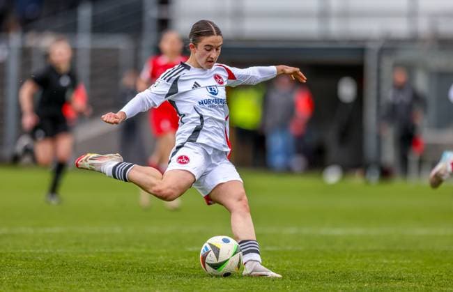 GER, Freiburg, SC Freiburg II vs FC Nürnberg, 2. Frauen Bundesliga, Fussball, DFB, Spielzeit 2024 2025, Möslestadion, 22. Spieltag, im Bild: Marina Scholz (FC Nürnberg 7) DFB DFL REGULATIONS PROHIBIT ANY USE OF PHOTOGRAPHS AS IMAGE SEQUENCES AND OR QUASI-VIDEO, 20.04.2025, Copyright: HMBxMedia HendrikxHamelau