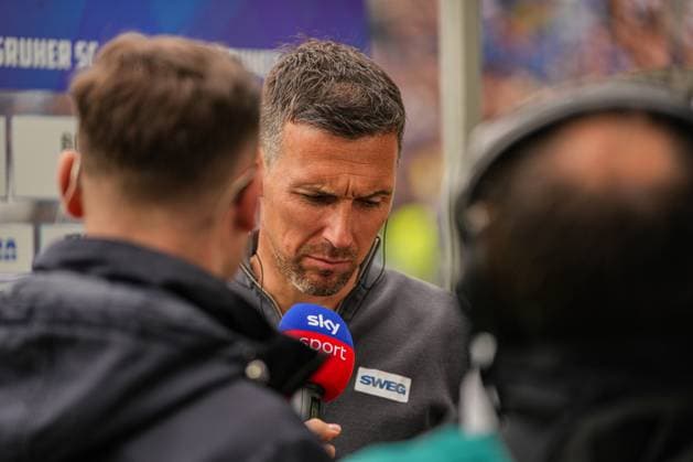 2. Fussball Bundesliga, Karlsruher SC - SpVgg Greuther Fürth, 20.04.2025 Christian Eichner (Karlsruher SC Trainer) nach dem Spiel im Sky-Interview 2. Fussball Bundesliga, Karlsruher SC - SpVgg Greuther Fürth; BBBank Wildpark Karlsruhe, 20.04.2025 DFB DFL REGULATIONS PROHIBIT ANY USE OF PHOTOGRAPHS AS IMAGE SEQUENCES AND OR QUASI-VIDEO.