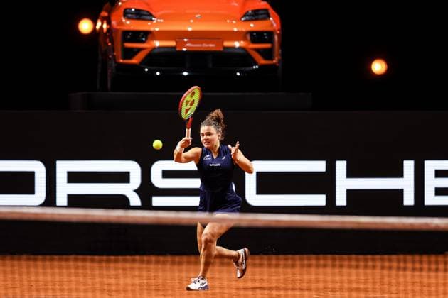 Im Bild Jasmine Paolini ITA Halbfinale Aryna Sabalenka vs Jasmine Paolini ITA GER, Porsche Tennis Grand Prix GP Stuttgart 2025, WTA500, 20.04.2025 GER, Porsche Tennis Grand Prix GP Stuttgart 2025, WTA500, 20.04.2025 Stuttgart Copyright: xEibner-Pressefoto RogerxBuerkex EP