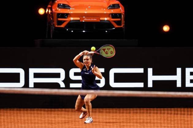 Im Bild Jasmine Paolini ITA Halbfinale Aryna Sabalenka vs Jasmine Paolini ITA GER, Porsche Tennis Grand Prix GP Stuttgart 2025, WTA500, 20.04.2025 GER, Porsche Tennis Grand Prix GP Stuttgart 2025, WTA500, 20.04.2025 Stuttgart Copyright: xEibner-Pressefoto RogerxBuerkex EP