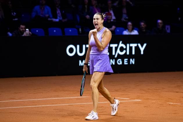 Im Bild Aryna Sabalenka mit Siegesfaust und Siegesschrei Aryna Sabalenka besiegt Jasmine Paolini Halbfinale Aryna Sabalenka vs Jasmine Paolini ITA GER, Porsche Tennis Grand Prix GP Stuttgart 2025, WTA500, 20.04.2025 GER, Porsche Tennis Grand Prix GP Stuttgart 2025, WTA500, 20.04.2025 Stuttgart Copyright: xEibner-Pressefoto RogerxBuerkex EP