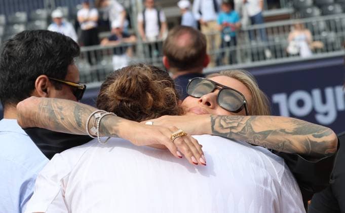 Sophia Thomalla gratuliert ihrem Freund, Alexander Zverev (GER) zum Sieg, Portrait, Siegerehrung, Ehrung, Tennis BMW Open by Bitpanda ATP, Tennis Herren 500 Finale Einzeln München 20.04.2025 FOTO: Mladen Lackovic LakoPress