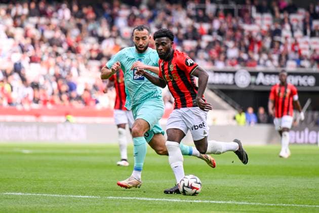 FOOTBALL : OGC Nice vs Angers SCO - ligue 1 - 20 4 25 Angers™s midfielder 10 Himad Abdelli and Nice™s forward 7 Jeremie Boga - French L1 football match between OGC Nice (OGCN) and Angers SCO at Allianz Riviera stadium of Nice, on April 20, 2025. NICEFrance  Copyright: xfredxDIDES psnewzx