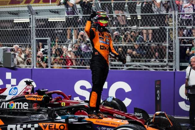 F1 - SAUDI ARABIAN GRAND PRIX 2025 PIASTRI Oscar (aus), McLaren F1 Team MCL39, portrait celebration victory during the Formula 1 STC Saudi Arabian Grand Prix 2025, 5th round of the 2025 FIA Formula One World Championship, WM, Weltmeisterschaft from April 18 to 20, 2025 on the Jeddah Corniche Circuit, in Jeddah, Saudi Arabia - JeddahSaudi Arabia  Copyright: xXavixBonillax