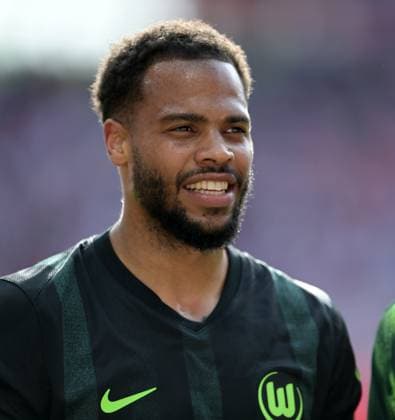 Lukas Nmecha fotografiert beim Fußball Bundesliga Spiel Mainz 05 gegen den VFL. Wolfsburg am 19.4.2025 in Mainz. (DFL DFB REGULATIONS PROHIBIT ANY USE OF PHOTOGRAPHS as IMAGE SEQUENCES and or QUASI-VIDEO)