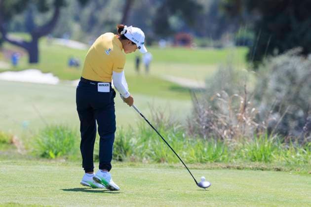 April 20, 2025, Tarzana, California, USA: Minjee Lee drives at the 2nd tee during the final round of the JM Eagle LA Championship presented by Plastpro on Sunday April 20, 2025 at El Caballero Country Club in Tarzana, California. ARIANA RUIZ PI Tarzana USA - ZUMAp124 20250420_zaa_p124_034 Copyright: xArianaxRuizx