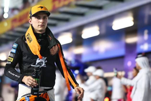 F1 Grand Prix Of Saudi Arabia: Race Oscar Piastri of Australia and the McLaren F1 Team looks on before the F1 Grand Prix of Saudi Arabia at Jeddah Corniche Circuit in Jeddah, Saudi Arabia, on April 20, 2025. Jeddah Mecca Saudi Arabia  Copyright: xPaddockerx originalFilename:paddocker-f1grandp250420_npVUr.jpg