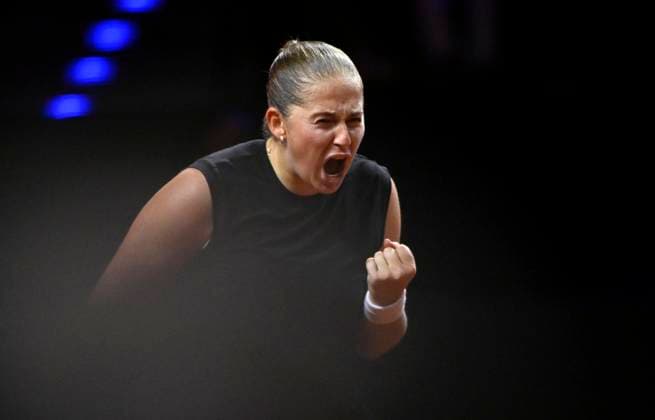 Jelena Ostapenko (LAT) Jubel, Freude, Emotion, emotional, jubelt, Glueck, gluecklich, Tennis Damen Porsche-Cup Porsche Tennis Grand Prix GP Stuttgart 2025 Porsche Arena 21.04.2024 DFL REGULATIONS PROHIBIT ANY USE OF PHOTOGRAPHS AS IMAGE SEQUENCES AND OR QUASI-VIDEO Tennis Damen Porsche-Cup Porsche Tennis Grand Prix GP Stuttgart 2025