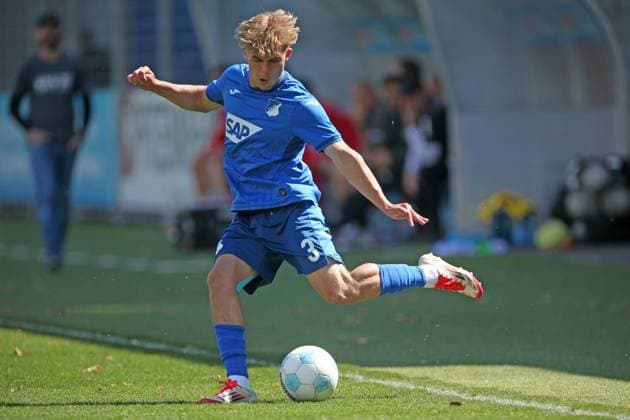 Hennes Behrens (Hoffenheim) . TSG Hoffenheim 2 vs Hessen Kassel . Hoffenheim, GER, 20.04.2025 ,Fussball Regionalliga Südwest 2024 2025 .