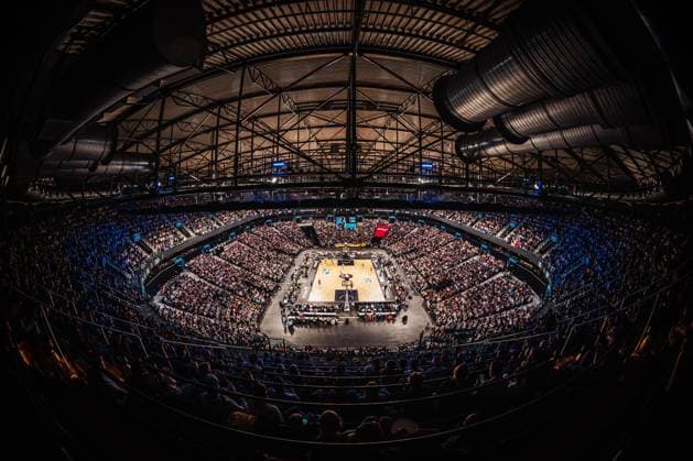 Basketball Männer Saison 2024 2025 easyCredit Basketball Bundesliga Veolia Towers Hamburg vs. FC Bayern Basketball 20.04.2025 Die ausverkaufte Barclaysarena 12015 Fans Arena Totale Hamburg Barclaysarena Hamburg Deutschland
