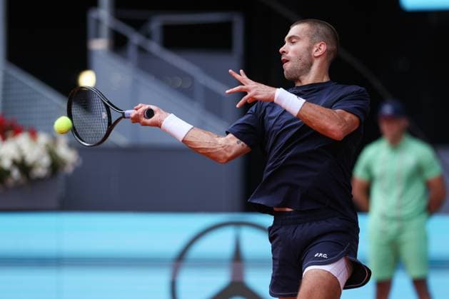 April 21, 2025, Madrid, Madrid, SPAIN: Borna Coric of Croatia in action against Otto Virtanen of Finland during the Mutua Madrid Open 2025, ATP, Tennis Herren Masters 1000 and WTA, Tennis Damen 1000, tennis tournament celebrated at Caja Magica on April 21, 2025 in Madrid, Spain. Madrid SPAIN - ZUMAa181 20250421_zaa_a181_099 Copyright: xIrinaxR.xHipolitox