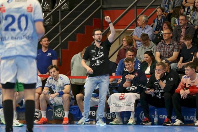 21.04.2025, Herren, Handball, Saison 2024 2025, 2. Handball-Bundesliga, 28. Spieltag: TV Grosswallstadt - TSV GWD Minden Andre Lohrbach (Trainer, TV Grosswallstadt) Elsenfeld Untermainhalle Bayern Deutschland