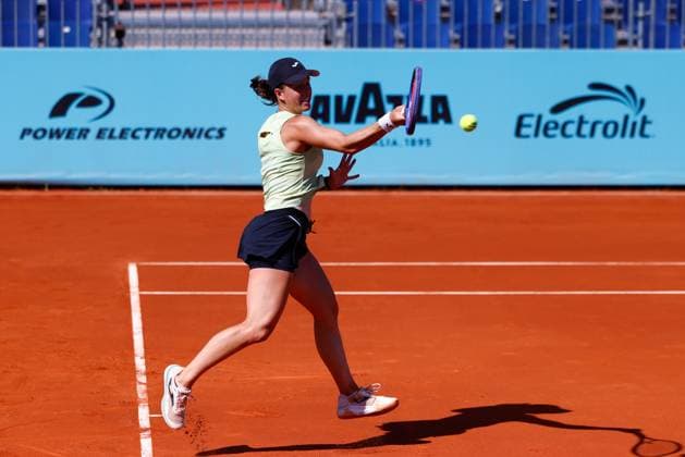 April 21, 2025, Madrid, Madrid, SPAIN: Kaitlin Quevedo of Spain in action against Nuria Parrizas-Diaz of Spain during the Mutua Madrid Open 2025, ATP, Tennis Herren Masters 1000 and WTA, Tennis Damen 1000, tennis tournament celebrated at Caja Magica on April 21, 2025 in Madrid, Spain. Madrid SPAIN - ZUMAa181 20250421_zaa_a181_368 Copyright: xDennisxAgyemanx