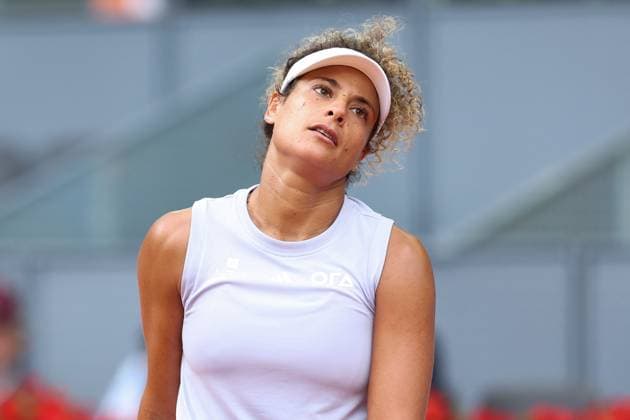 April 22, 2025, Madrid, Madrid, SPAIN: Mayar Sherif of Egypt gestures against Jessica Bouzas Maneiro of Spain during the Mutua Madrid Open 2025, ATP, Tennis Herren Masters 1000 and WTA, Tennis Damen 1000, tennis tournament celebrated at Caja Magica on April 22, 2025 in Madrid, Spain. Madrid SPAIN - ZUMAa181 20250422_zaa_a181_103 Copyright: xIrinaxR.xHipolitox