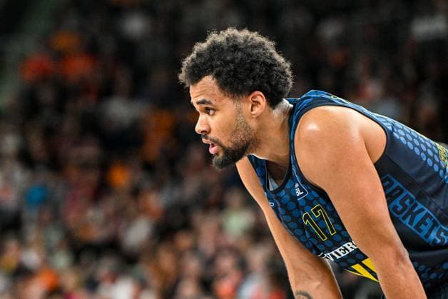 GER, BBL, ratiopharm Ulm vs EWE Baskets Oldenburg 21.04.2025, ratiopharm arena, Neu-Ulm, GER, BBL, ratiopharm Ulm vs EWE Baskets Oldenburg, im Bild Norris Agbakoko (Oldenburg, 17)