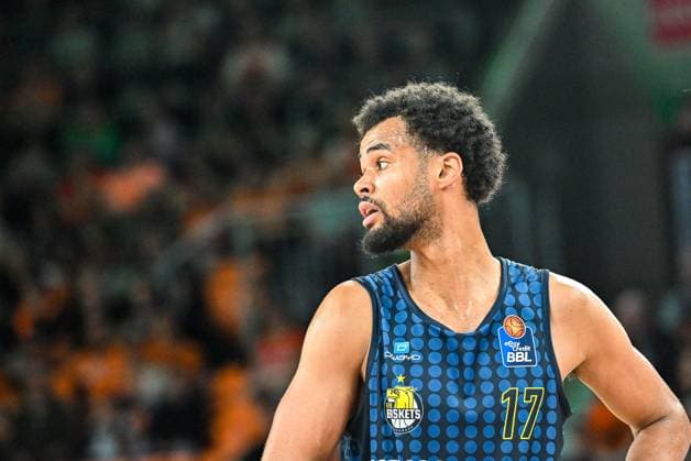 GER, BBL, ratiopharm Ulm vs EWE Baskets Oldenburg 21.04.2025, ratiopharm arena, Neu-Ulm, GER, BBL, ratiopharm Ulm vs EWE Baskets Oldenburg, im Bild Norris Agbakoko (Oldenburg, 17)