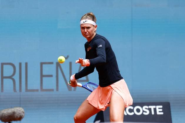 April 22, 2025, Madrid, Madrid, SPAIN: Marie Bouzkova of the Czech Republic in action against Renata Zarazua of Mexico during the Mutua Madrid Open 2025, ATP, Tennis Herren Masters 1000 and WTA, Tennis Damen 1000, tennis tournament celebrated at Caja Magica on April 22, 2025 in Madrid, Spain. Madrid SPAIN - ZUMAa181 20250422_zaa_a181_226 Copyright: xDennisxAgyemanx