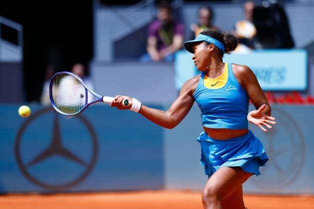 April 22, 2025, Madrid, Madrid, SPAIN: Naomi Osaka of Japan in action against Lucia Bronzetti of Italy during the Mutua Madrid Open 2025, ATP, Tennis Herren Masters 1000 and WTA, Tennis Damen 1000, tennis tournament celebrated at Caja Magica on April 22, 2025 in Madrid, Spain. Madrid SPAIN - ZUMAa181 20250422_zaa_a181_067 Copyright: xDennisxAgyemanx