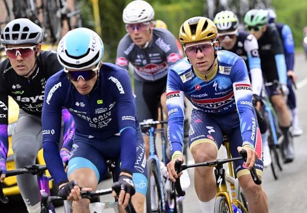 Belgian Remco Evenepoel of Soudal Quick-Step pictured in action during the men s race of the La Fleche Wallonne , one day cycling race (Waalse Pijl - Walloon Arrow), 205,2 km from Ciney to Huy, Wednesday 23 April 2025. DIRKxWAEM  x121623387x