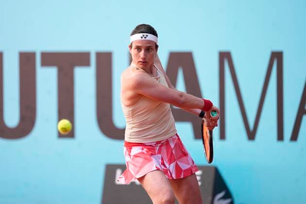 April 23, 2025, Madrid, Madrid, SPAIN: Anastasija Sevastova of Latvia in action against Anastasia Pavliuchenkova of Russia during the Mutua Madrid Open 2025, ATP, Tennis Herren Masters 1000 and WTA, Tennis Damen 1000, tennis tournament celebrated at Caja Magica on April 23, 2025 in Madrid, Spain. Madrid SPAIN - ZUMAa181 20250423_zaa_a181_029 Copyright: xOscarxJ.xBarrosox