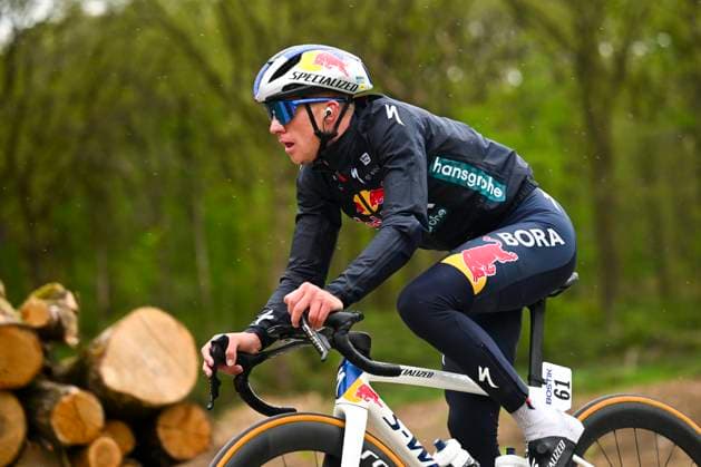 La Fleche Wallonne 2025 cycling race HUY, BELGIUM - APRIL 23 : Van Gils Maxim (BEL) of Red Bull - BORA - Hansgrohe in action during the Men Elite UCI 1.Pro 89th A.S.O. La Fleche Wallonne cycling race with start in Ciney and finish in Huy (205,2 km) on April 23, 2025 in Huy, Belgium, 23 04 2025 ( Motordriver Guy De Vuyst & Huy Belgium  Copyright: xTomasxSiskx