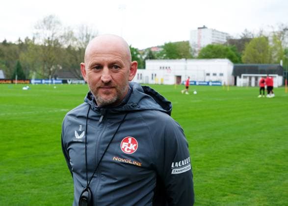 Sport Bilder des Tages Fussball - 2. Bundesliga - Saison 2024 25 1. FC Kaiserslautern 23.04.2025 Fritz-Walter-Stadion 1. Training mit Trainer Torsten LIEBERKNECHT 1. FC Kaiserslautern