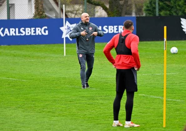 Fussball - 2. Bundesliga - Saison 2024 25 1. FC Kaiserslautern 23.04.2025 Fritz-Walter-Stadion 1. Training mit Trainer Torsten LIEBERKNECHT 1. FC Kaiserslautern