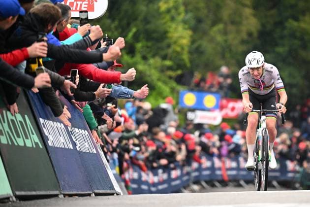 La Fleche Wallonne 2025 cycling race HUY, BELGIUM - APRIL 23 : Pogacar Tadej (SLO) of UAE Team Emirates - XRG at the finish line during the Men Elite UCI 1.Pro 89th A.S.O. La Fleche Wallonne cycling race with start in Ciney and finish in Huy (205,2 km) on April 23, 2025 in Huy, Belgium, 23 04 2025 ( Motordriver Guy De Vuyst & Huy Belgium  Copyright: xTomasxSiskx