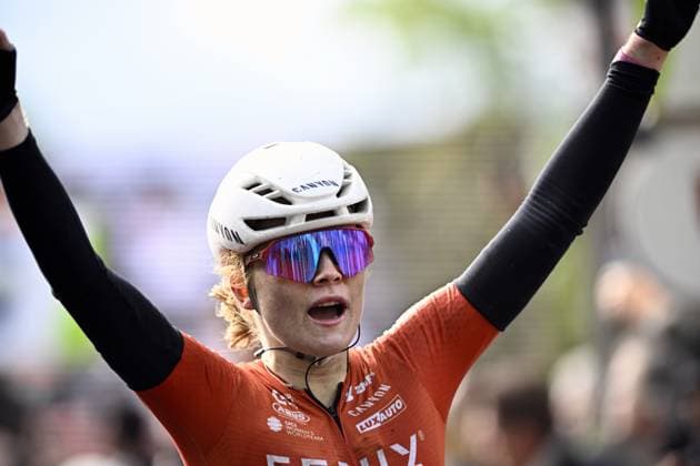 Dutch Puck Pieterse of Fenix-Deceuninck celebrates after winning the women s race of the La Fleche Wallonne , one day cycling race (Waalse Pijl - Walloon Arrow), 140,7 km from Ciney to Huy, Wednesday 23 April 2025. JASPERxJACOBS  x121659749x