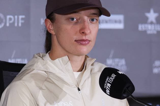 April 23, 2025, Madrid, Madrid, SPAIN: Iga Swiatek of Poland attends her press conference, PK, Pressekonferenz during the Mutua Madrid Open 2025, ATP, Tennis Herren Masters 1000 and WTA, Tennis Damen 1000, tennis tournament celebrated at Caja Magica on April 23, 2025 in Madrid, Spain. Madrid SPAIN - ZUMAa181 20250423_zaa_a181_211 Copyright: xIrinaxR.xHipolitox