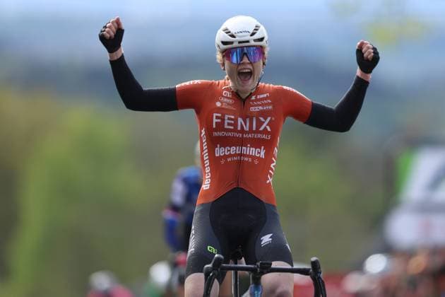 Radsport UCI World Tour Women Elite La Fleche Wallonne Femmes am 23.04.2025 in Huy Rennsiegerin Puck Pieterse ( Niederlande ) gewinnt das Rennen