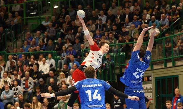v.l. Robert Timmermeister (HBW Balingen-Weilstetten 19), Gerdas Barbarskas (Bergischer HC 14), Aron Seesing (Bergischer HC 49) Bergischer HC 06 vs. HBW Balingen-Weilstetten, Handball, 2. HBL, Spielzeit 2024 2025, 23.04.2025 Bergischer HC 06 vs. HBW Balingen-Weilstetten, Handball, 2. HBL, Spielzeit 2024 2025, 23.04.2025 Wuppertal